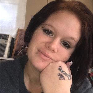 Meet your Posher, Adriane